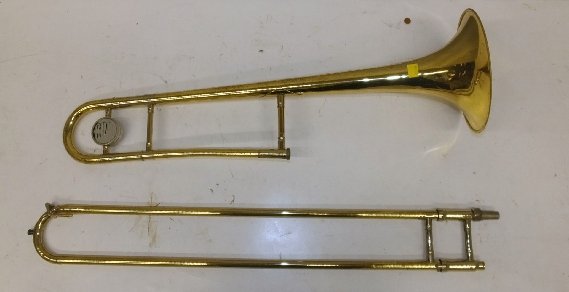 King Trombone in case - Serial Number - 108606 - A4984 (dents on instrument) - Image 3 of 16