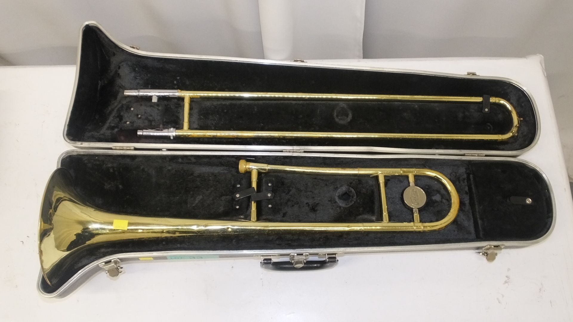 Selmer Bundy Trombone in case - Serial Number - 925054 (dents on instruments) - Image 2 of 13