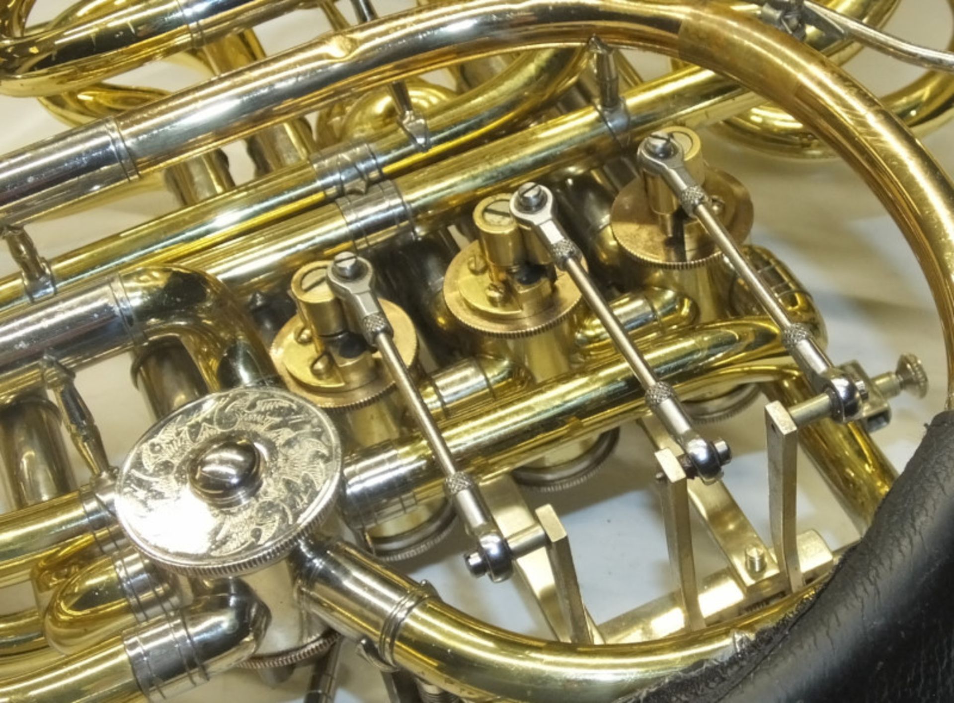 Gebr Alexander Mainz Mod 103 French Horn in case - Serial Number - 16104. - Image 7 of 16