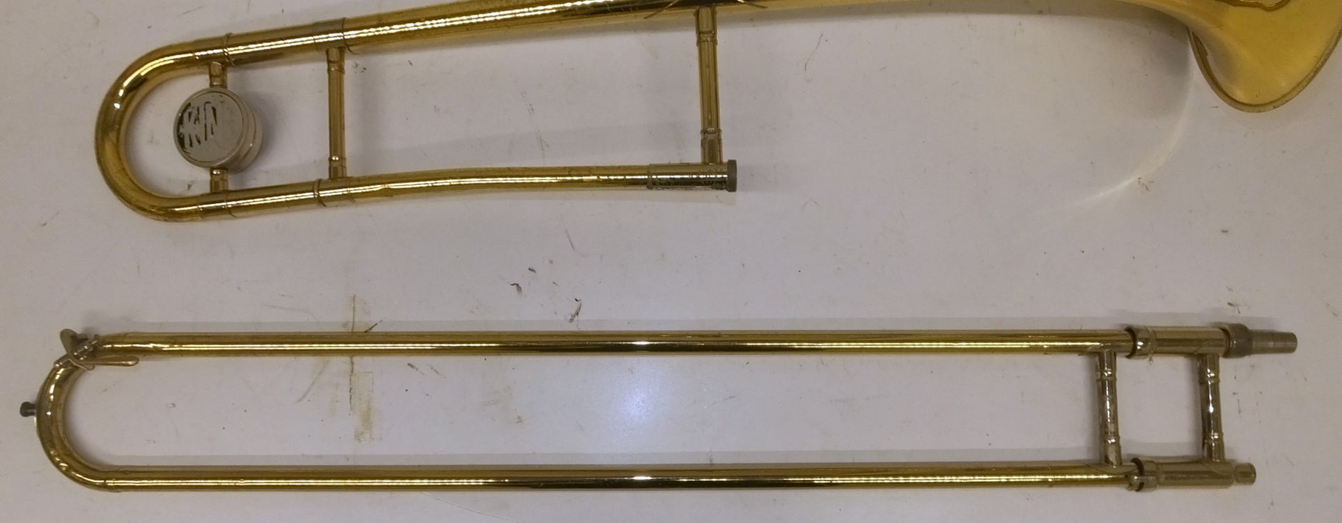 King Trombone in case - Serial Number - 108606 - A4984 (dents on instrument) - Image 4 of 16