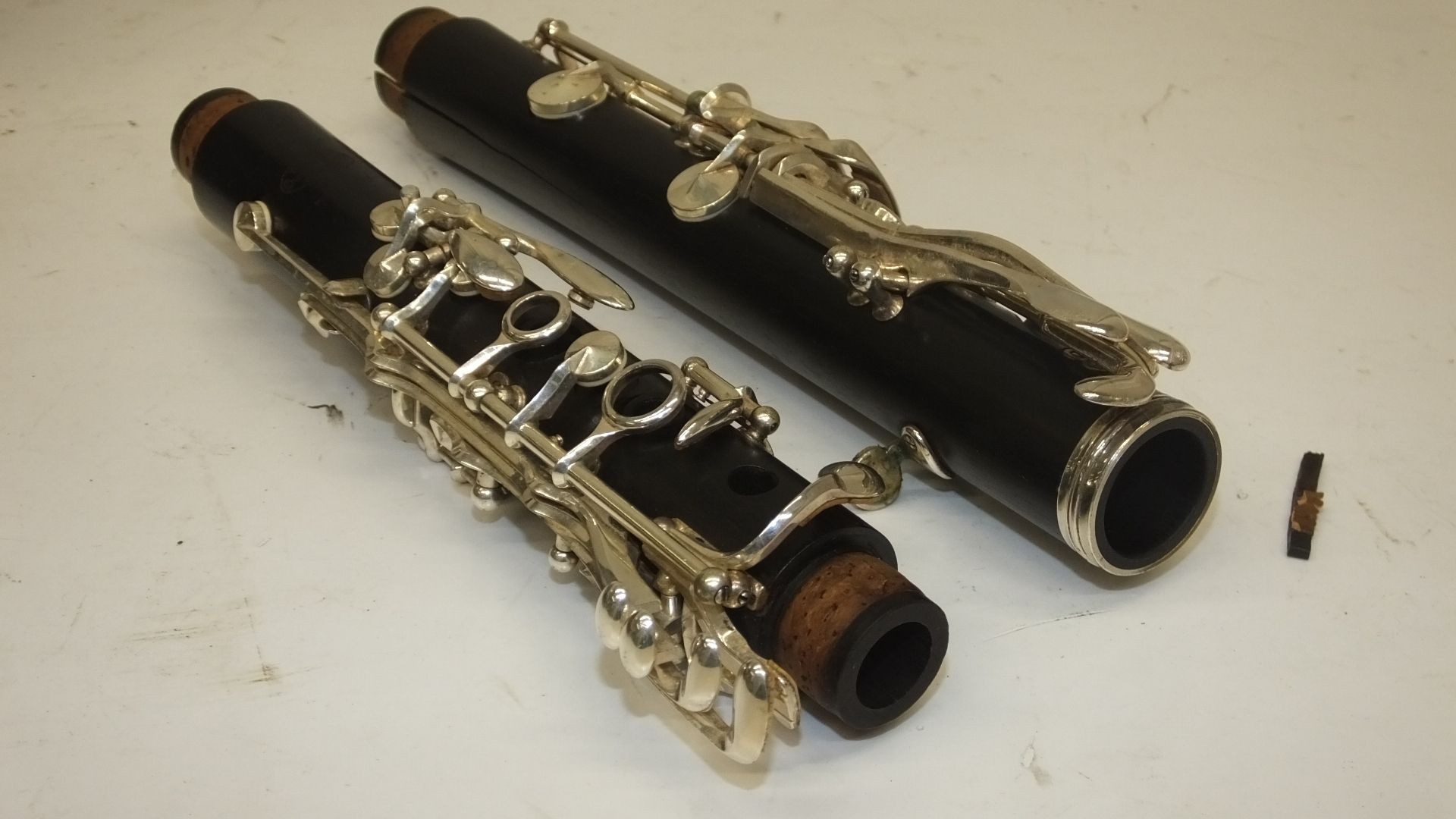 Buffet Crampon Clarinet (incomplete - damage as seen in pictures) - Serial Number - 275704 - Image 7 of 10