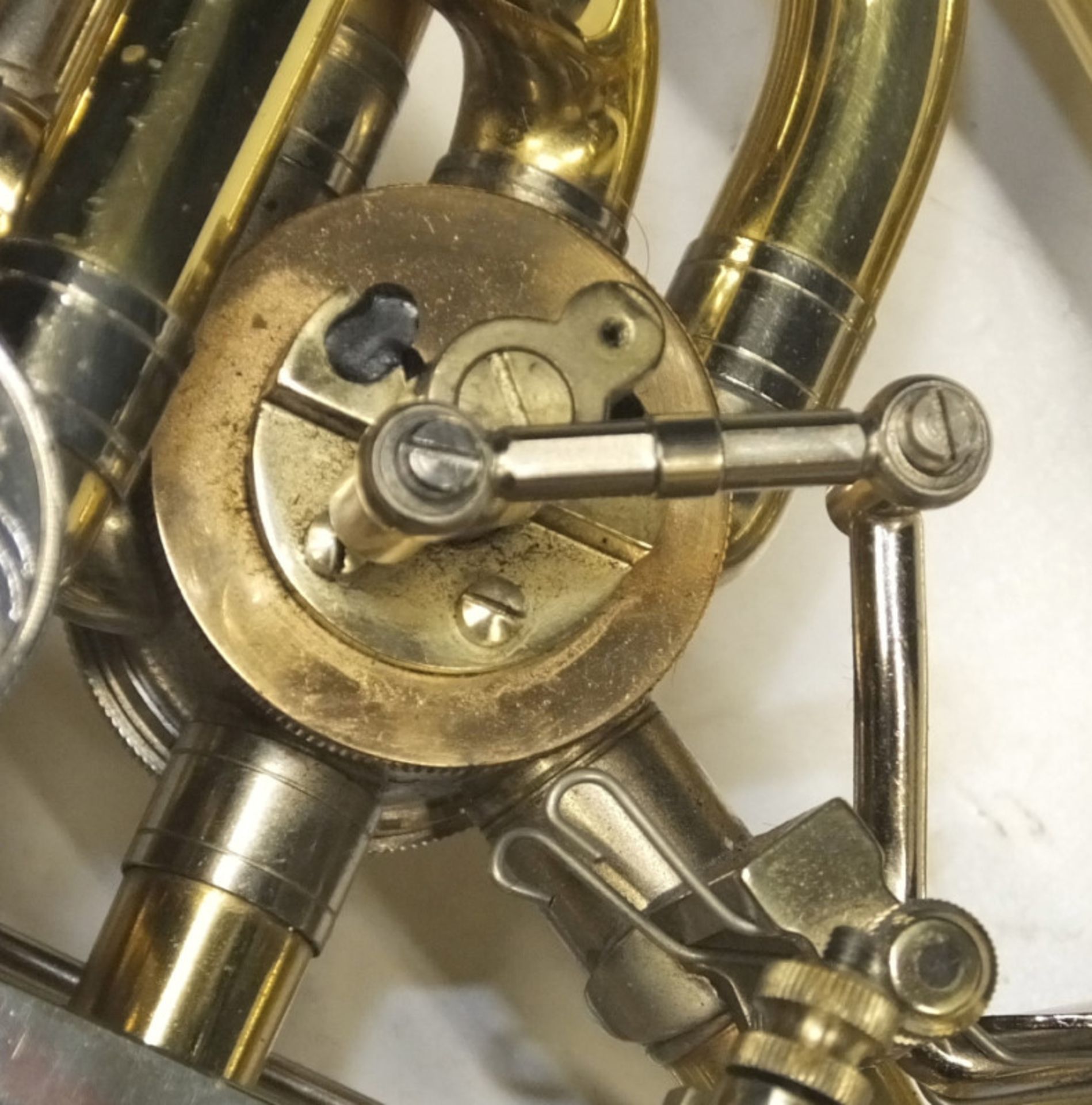 Gebr Alexander Mainz Mod 103 French Horn in case - Serial Number - 17510. - Image 6 of 20