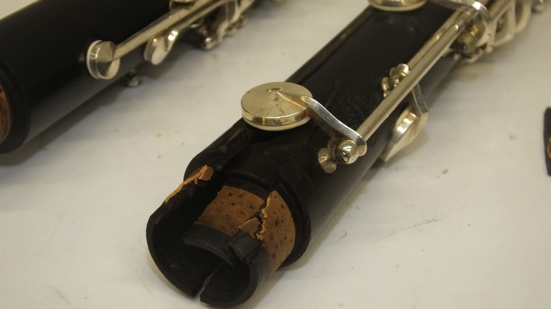 Buffet Crampon Clarinet (incomplete - damage as seen in pictures) - Serial Number - 275704 - Image 5 of 10