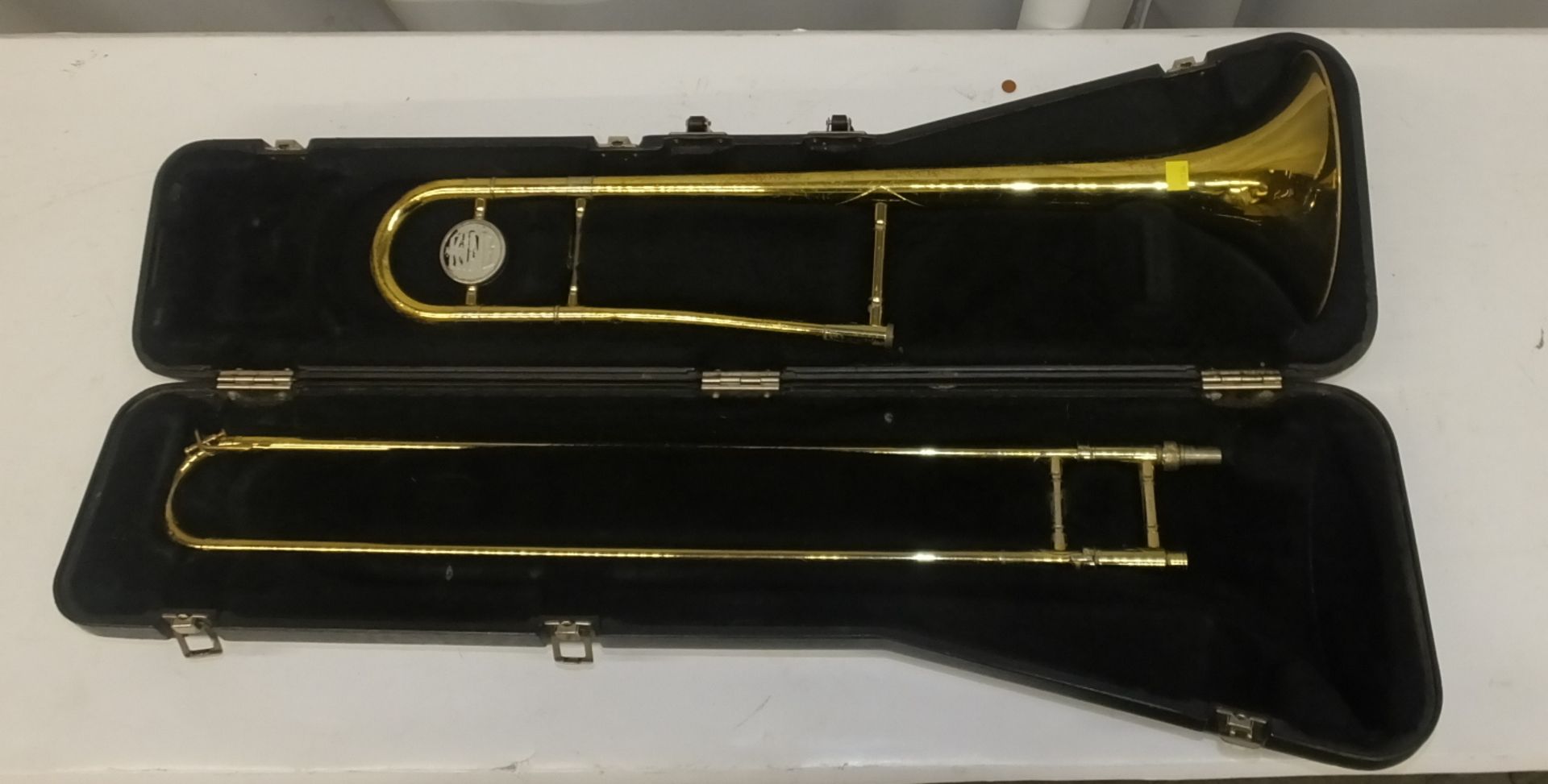 King Trombone in case - Serial Number - 108606 - A4984 (dents on instrument) - Image 2 of 16