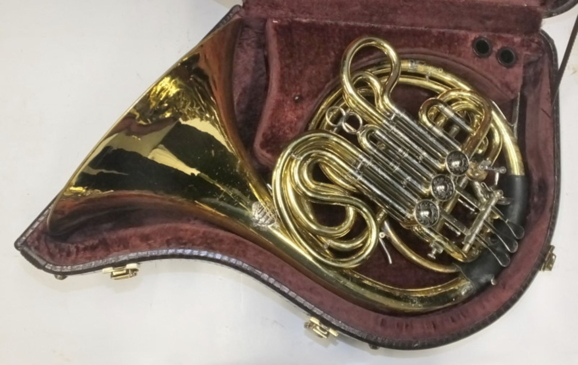 Gebr Alexander Mainz Mod 103 French Horn in case - Serial Number - 16104. - Image 2 of 16