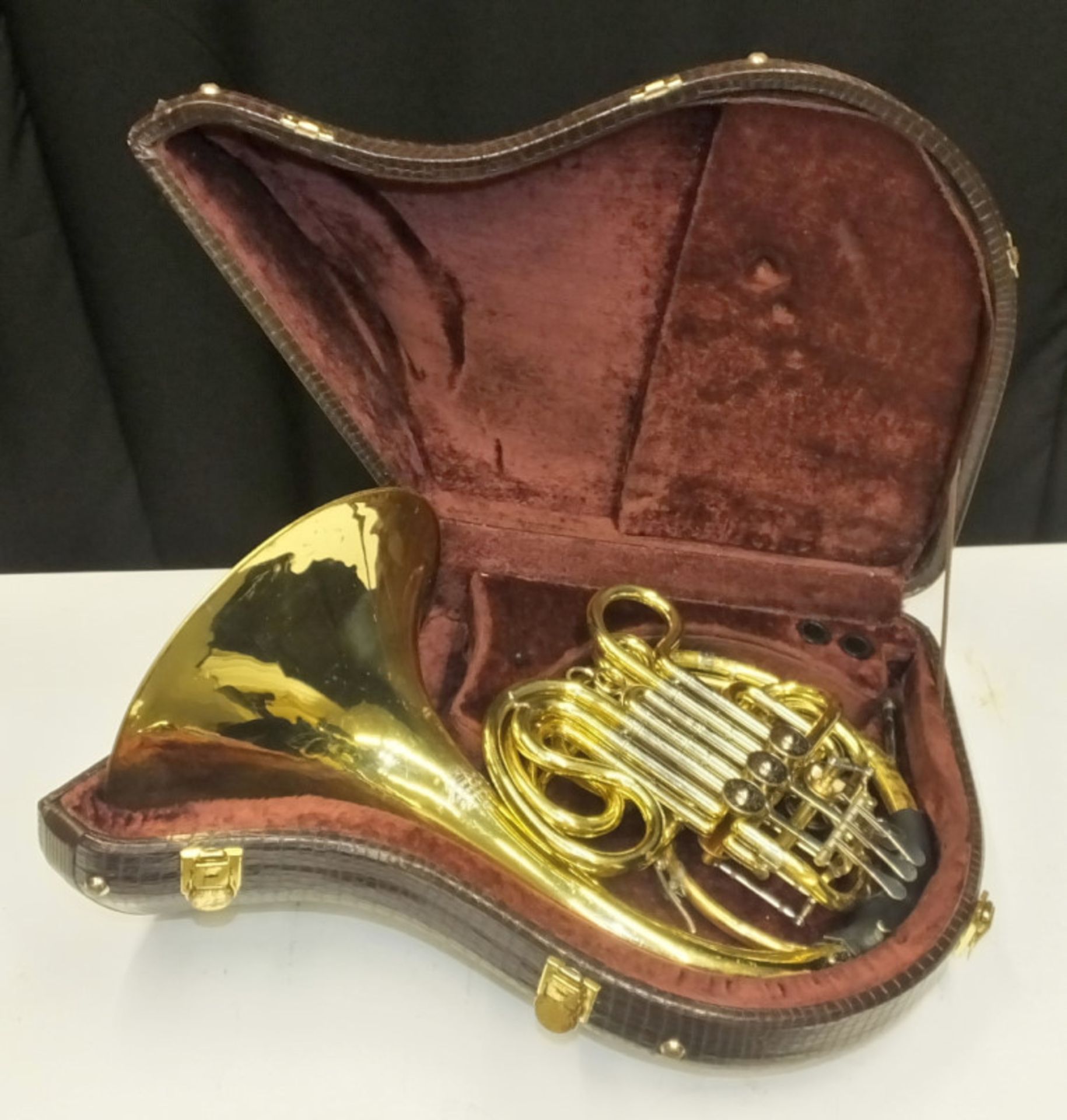 Gebr Alexander Mainz Mod 103 French Horn in case - Serial Number - 16104.