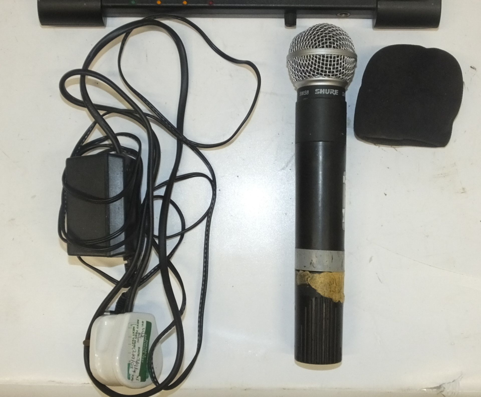 Shure SM58 Wireless Microphone System - Image 2 of 4