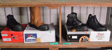 4 pairs of Work Boots/Shoes Assortment - Please check pictures for sizes