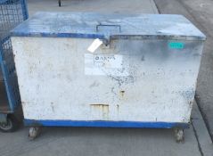 Amco Mobile Metal Tool Cabinet - L1430mm x W740mm x H850mm