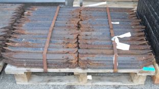 2ft Metal Angle Fence Posts - approx 330