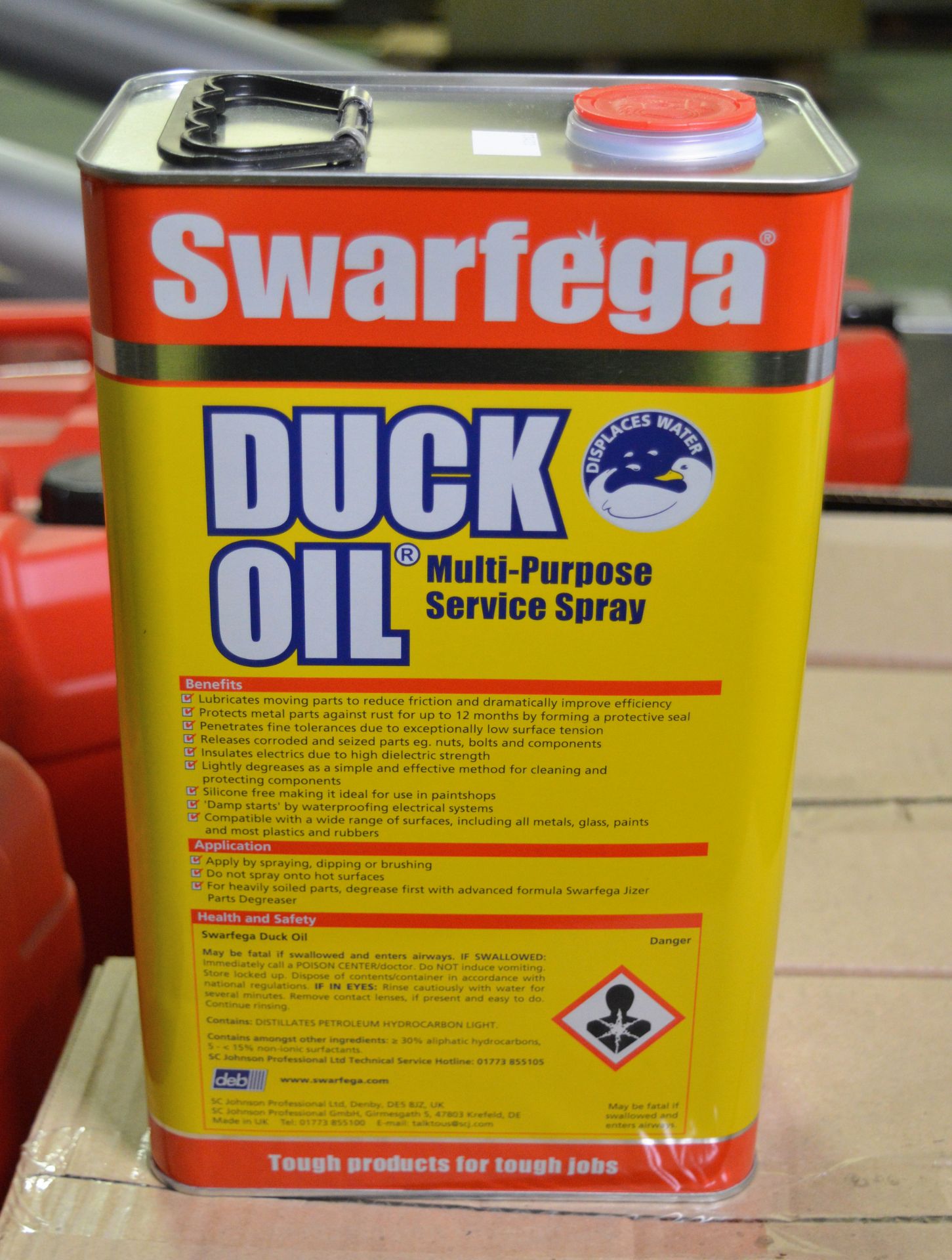 Duck oil multi purpose service spray - 4 per box 3 boxes, Swarfega powerwash & wax 25ltr t - Image 4 of 6