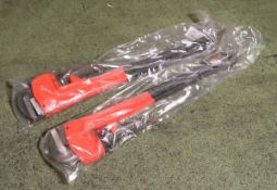2x Neilsen 24" Pipe Wrenches with PVC Dipped Handle