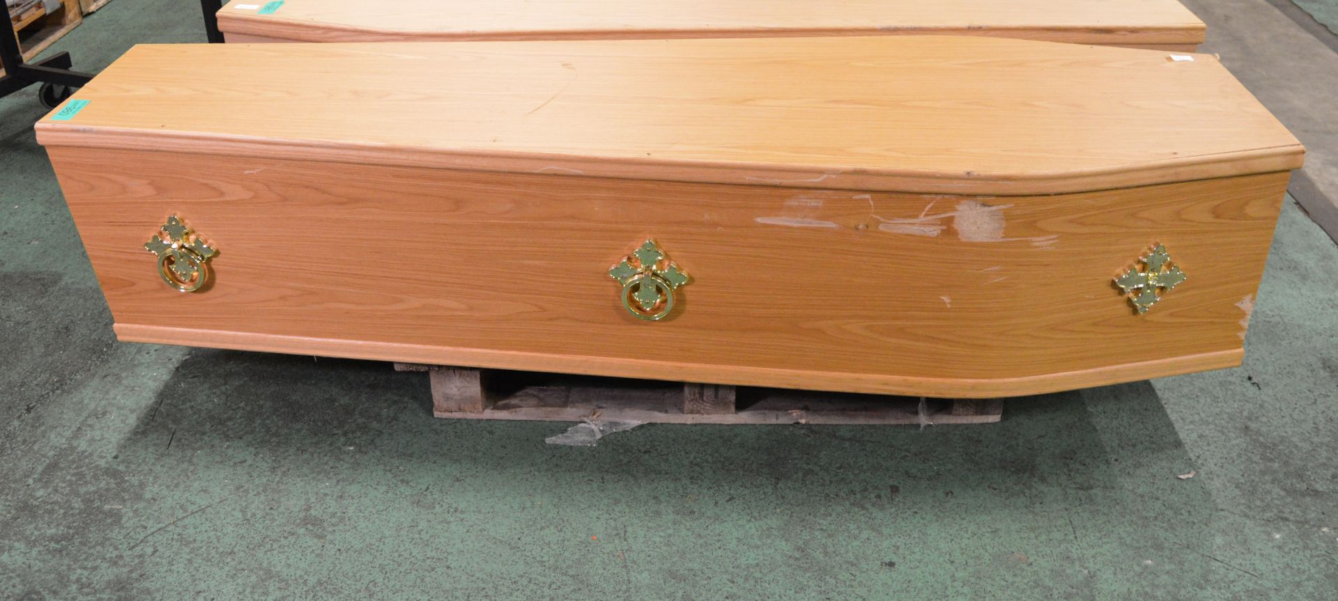 Wooden Coffin - L2140 x W650 x H430mm - damaged lid