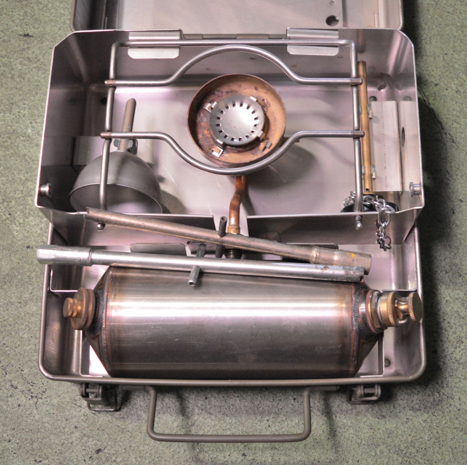 T.O.C No.12 Small Fuel Cooking Stove - Image 2 of 2