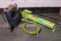 Portable Hydraulic Swaging Tool, Larzep hydraulic hand pump