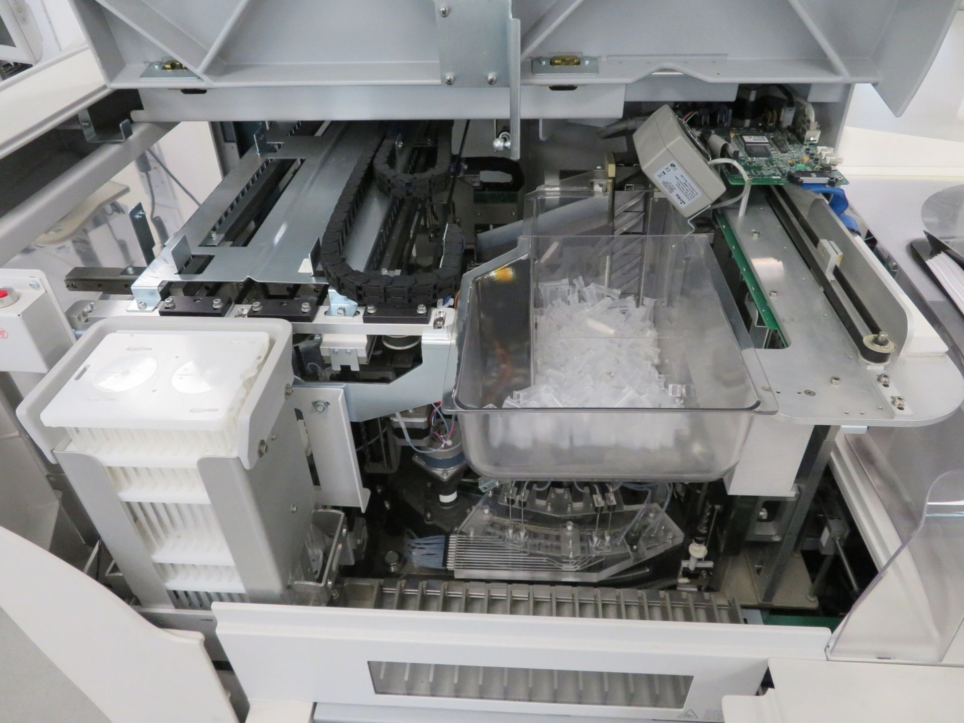 Siemens ADVIA Centaur XP Immunoassay System. As Spares - Includes Computer, Monitor & Printer - Image 9 of 15