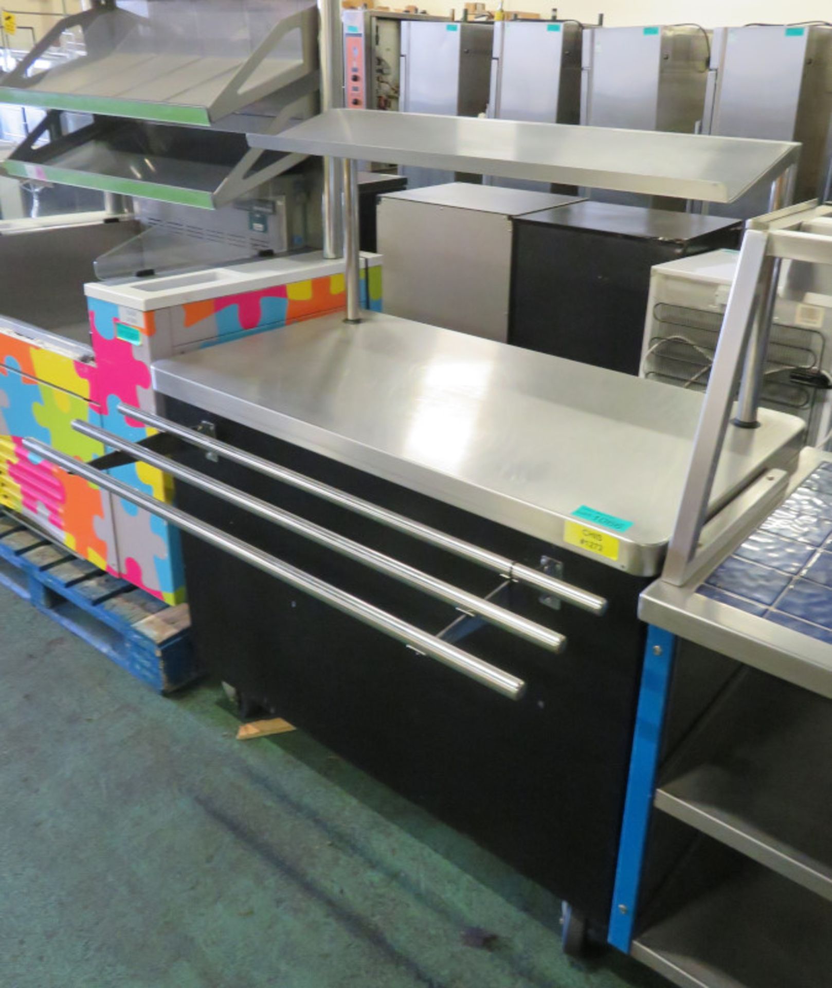 Servery counter with tray rail - 1200mm x 750mm x 1460mm - Image 2 of 2