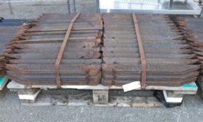 2ft Metal Angle Fence Posts - approx 380