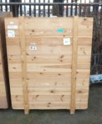 Large empty wooden crate - 1315mm x 1020mm x 1660