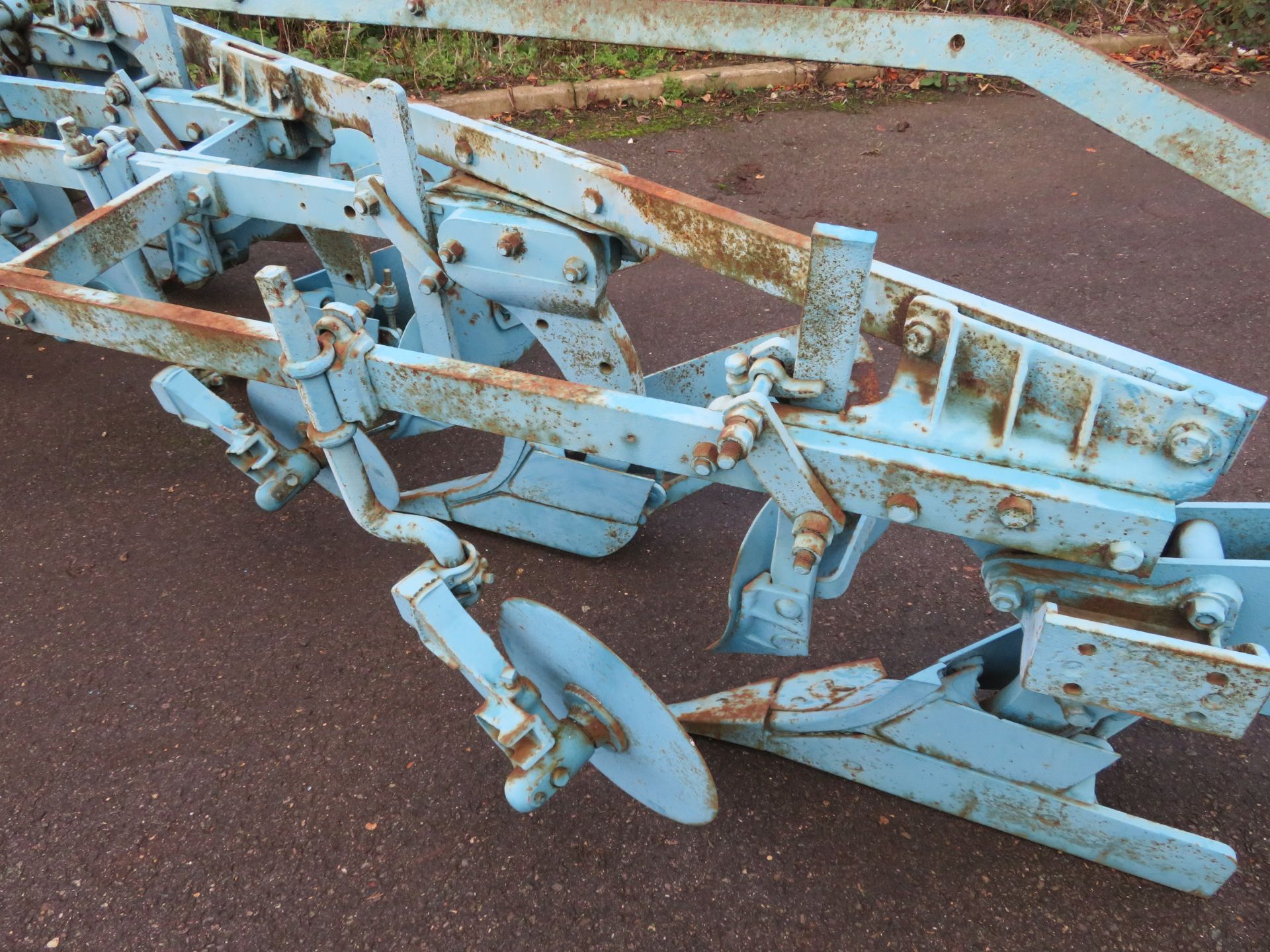 Ransomes Four Furrow Trailer Plough - Image 4 of 12