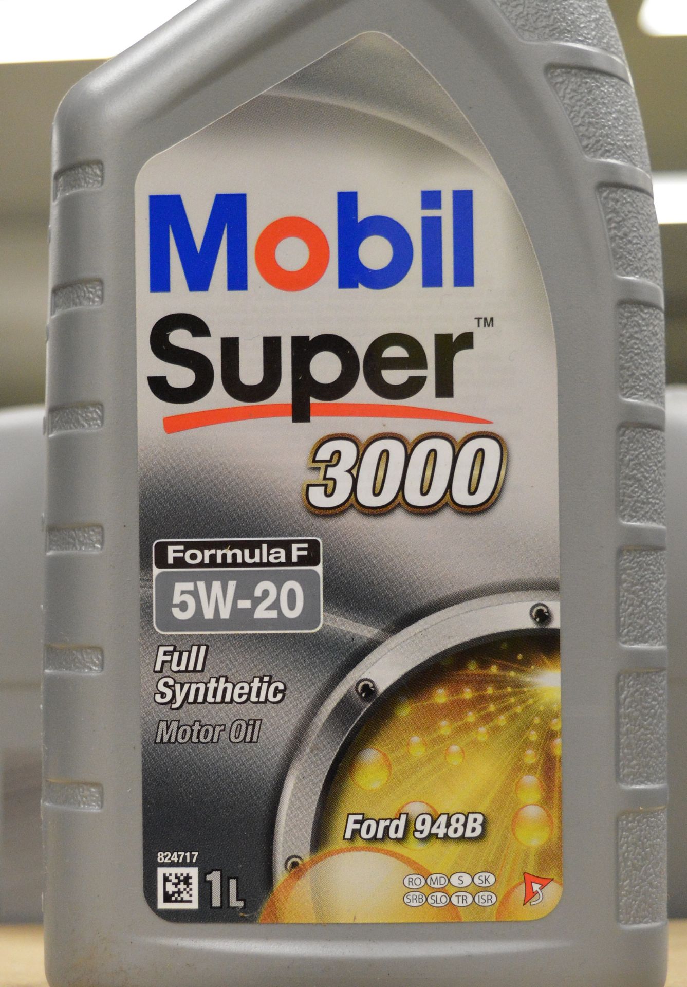 12x Mobil Super 3000 5W-20 - 1L Motor Oil, GForce 5W-30 Engine Oil - 20L, Triple QX 5W-30 - Image 2 of 4