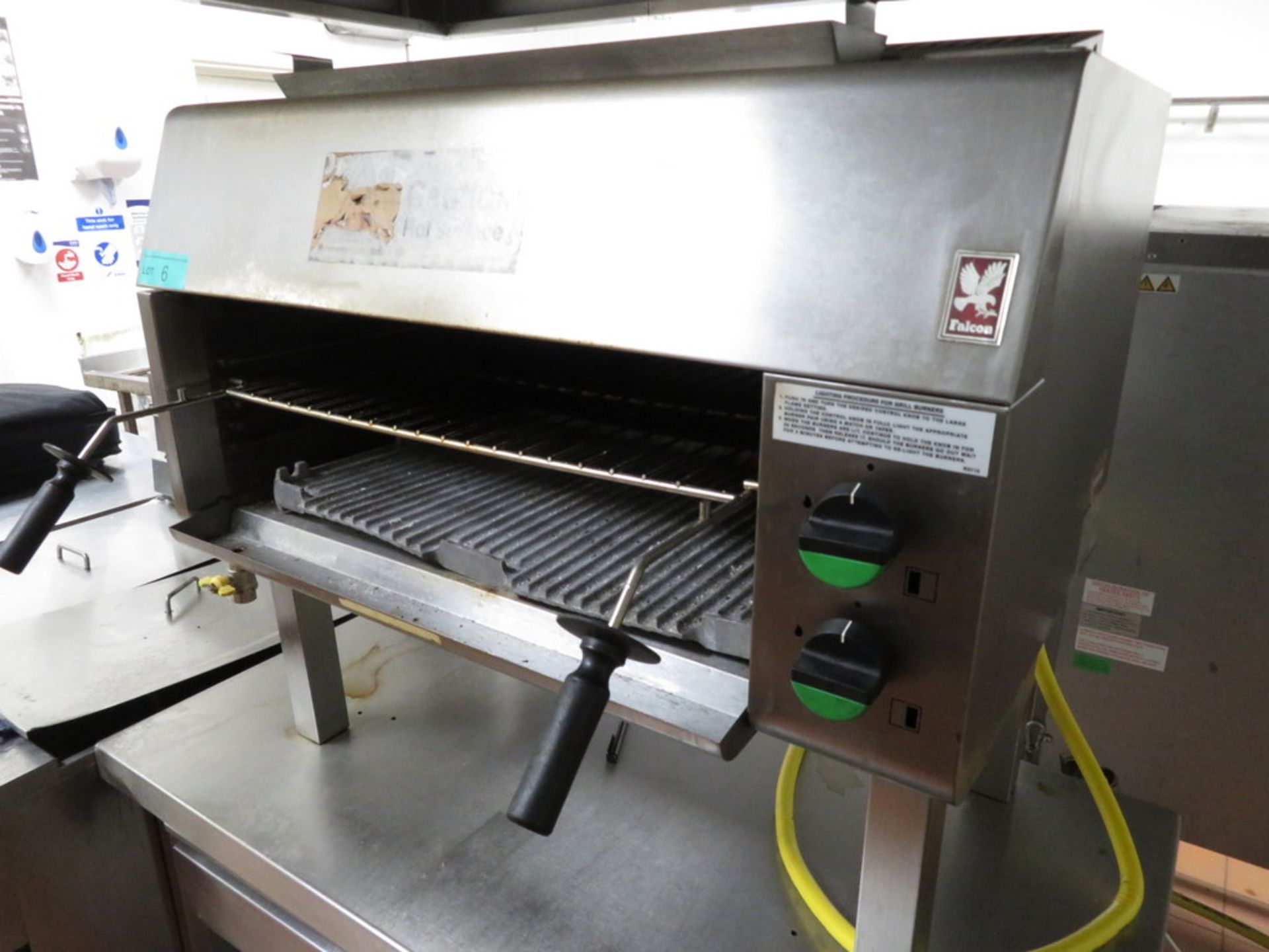 Falcon G1528 Salamander Gas Grill With Stainless Steel Prep Table - Image 3 of 7