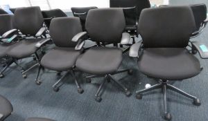 4x Humanscale Freedom Task Office Swivel Chairs. Varying Condition.