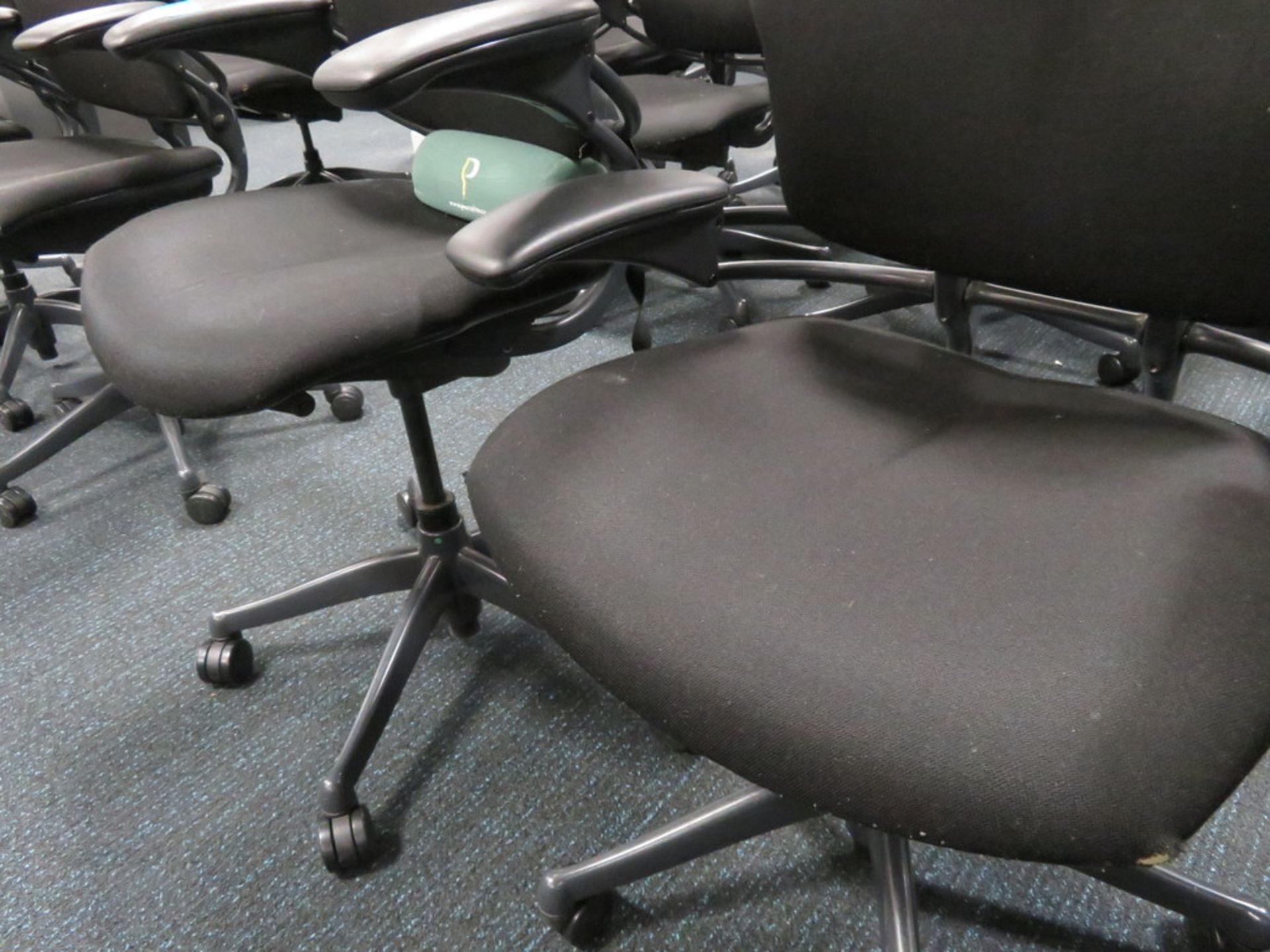 3x Humanscale Freedom Task Office Swivel Chairs. Varying Condition. - Image 4 of 4