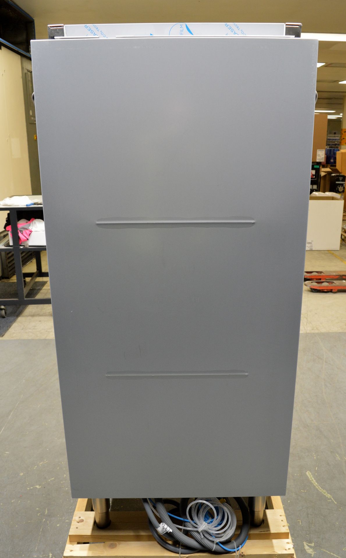 Electrolux EHT8IWSGR Hood Dishwasher with rack support - 400v - BRAND NEW - Image 4 of 9