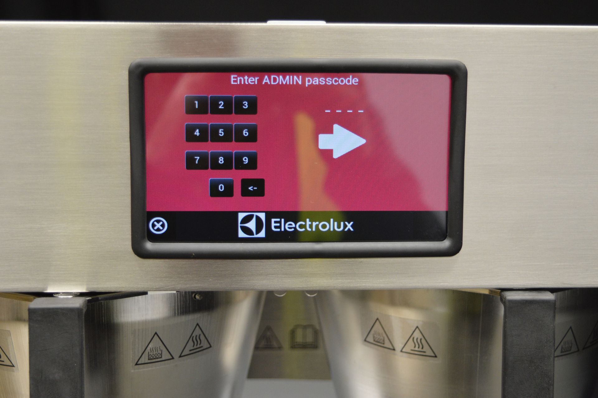 Electrolux EPBC2A2UK PrecisionBrew Double Coffee Brewer with 2x 5.7l Air-Heated Coffee Shuttles - Image 8 of 12