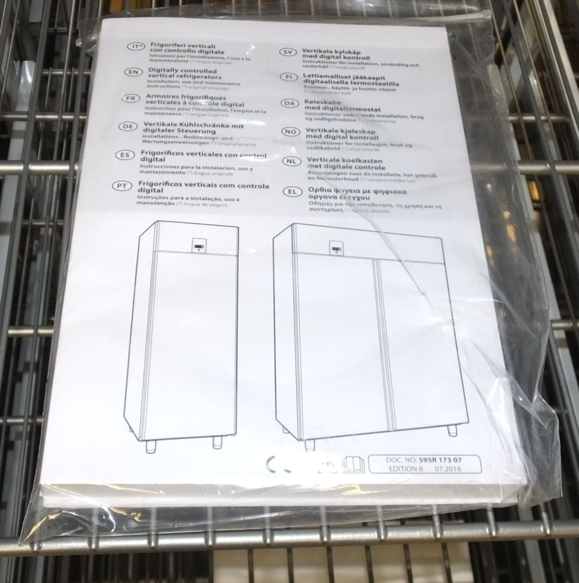 Electrolux RE471FLRGK Stainless Steel Refrigerator - 220-230v - BRAND NEW - Image 11 of 12