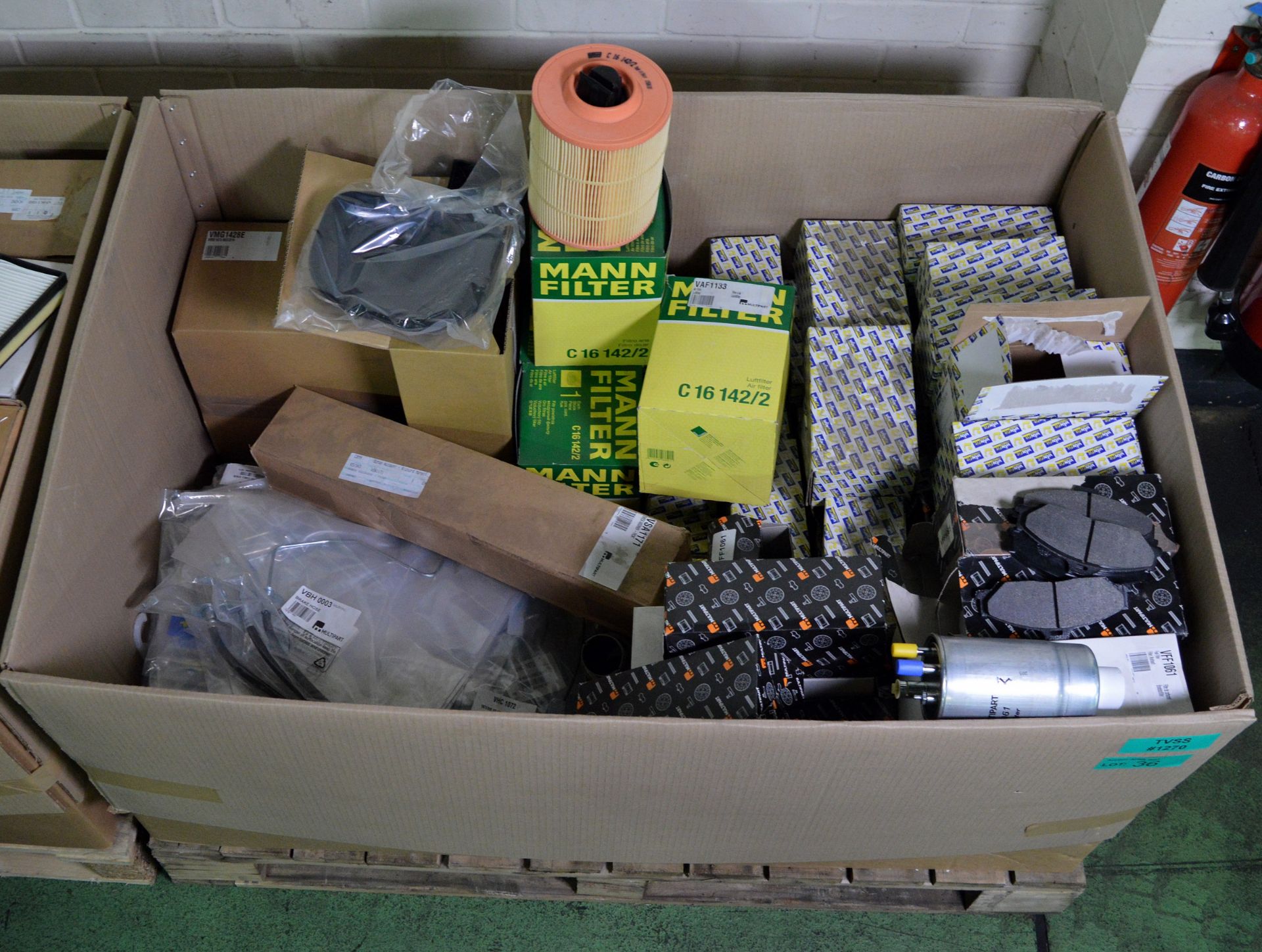 Vehicle parts - air filters, fuel filters, pad sets, handbrake cables - see picture for itinerary