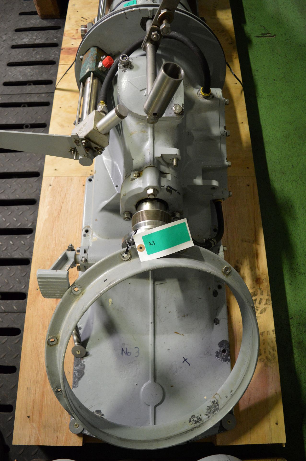 Hamilton 241 Marine Water Jet Engine - This unit is a clean example good overall condition - Image 13 of 16