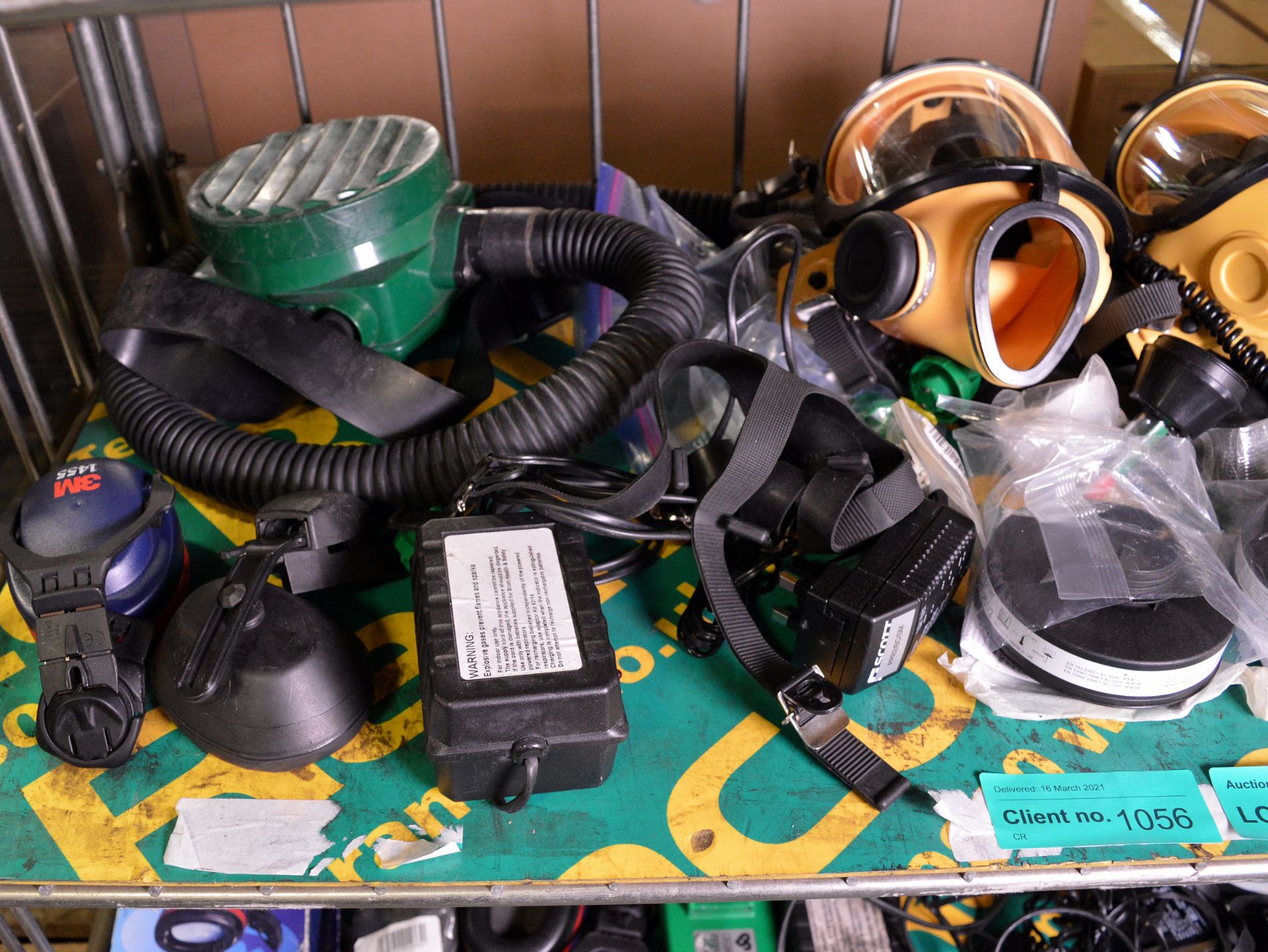 Respirator system - masks, headphones, battery pack, filters - Image 2 of 5