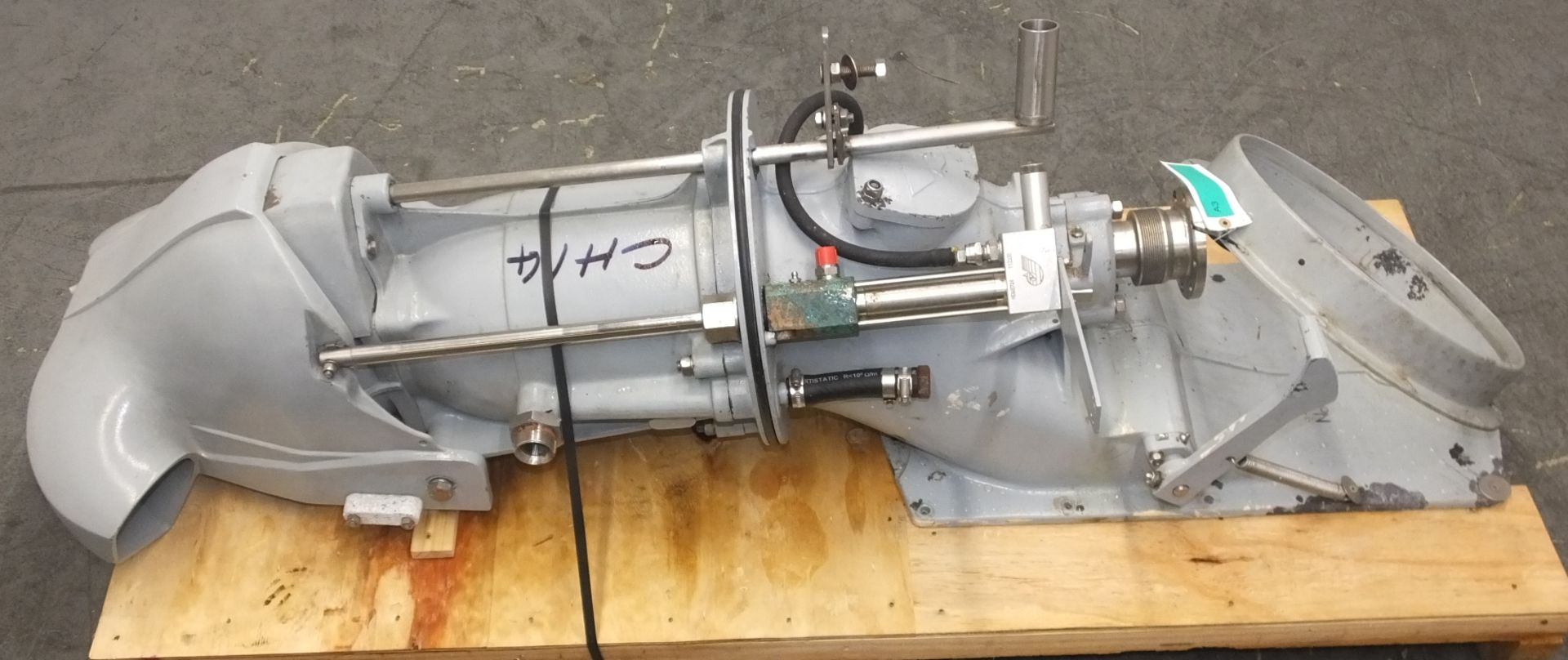 Hamilton 241 Marine Water Jet Engine - This unit is a clean example good overall condition - Image 9 of 16