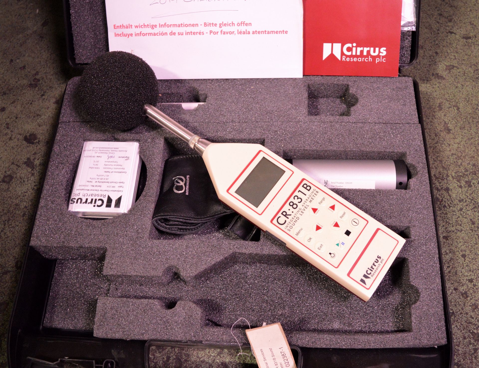 Cirrus Research CR 831B Integrating Sound Level Meter & CRL 511E Calibrator in case - Image 2 of 4