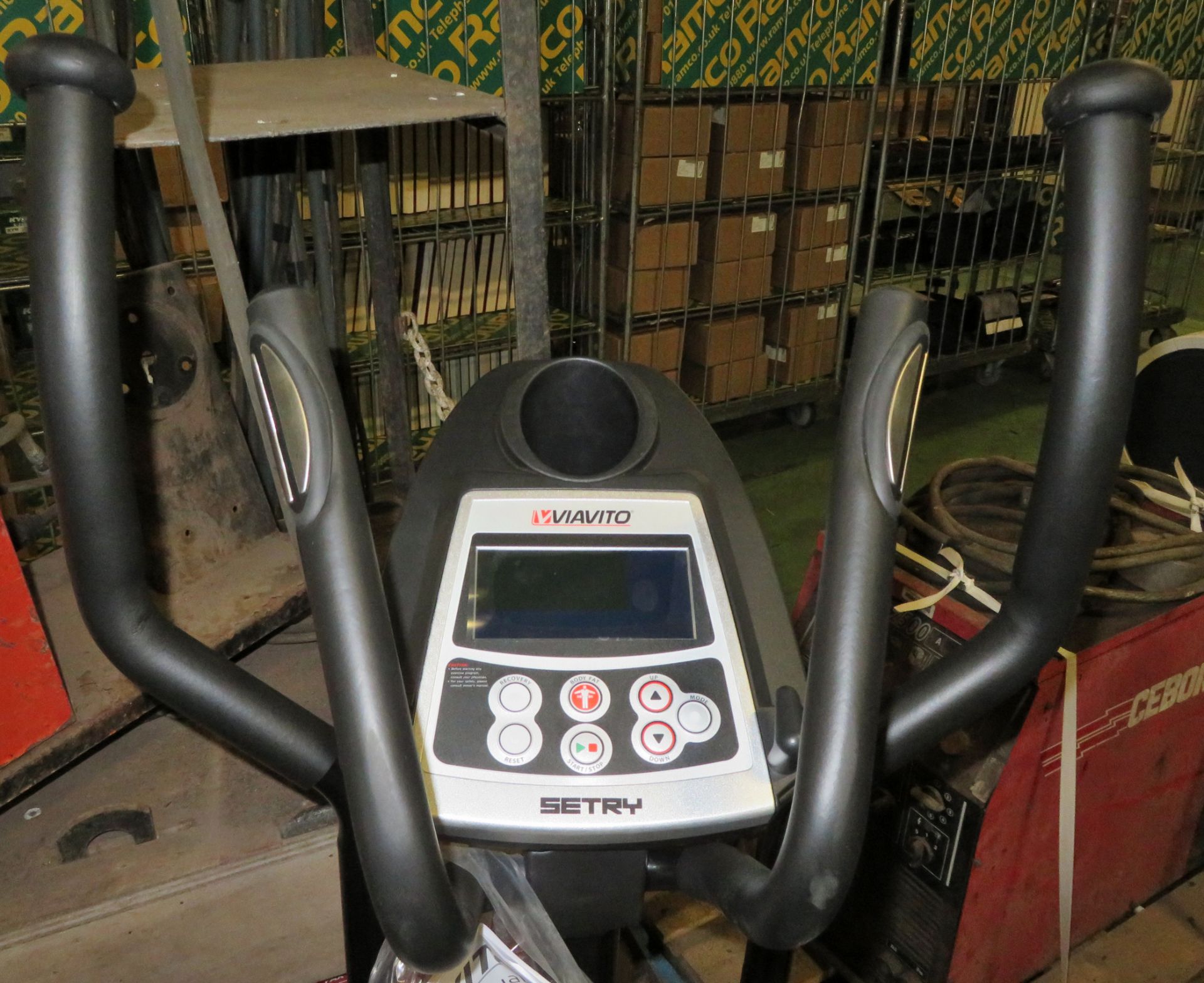 Viavato Setry cross trainer - Image 5 of 9