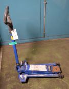 Weber 2000kg Vehicle Trolley Jack