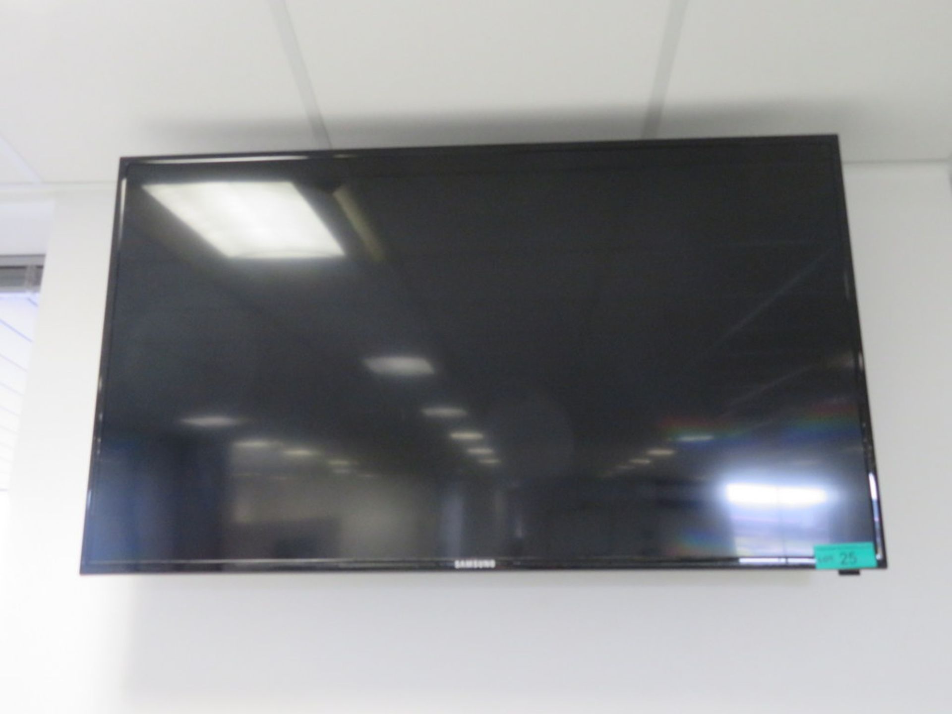 Samsung ED55D 55" TV. Please Note There Is No Stand And The Wall Mount Is Not Included.