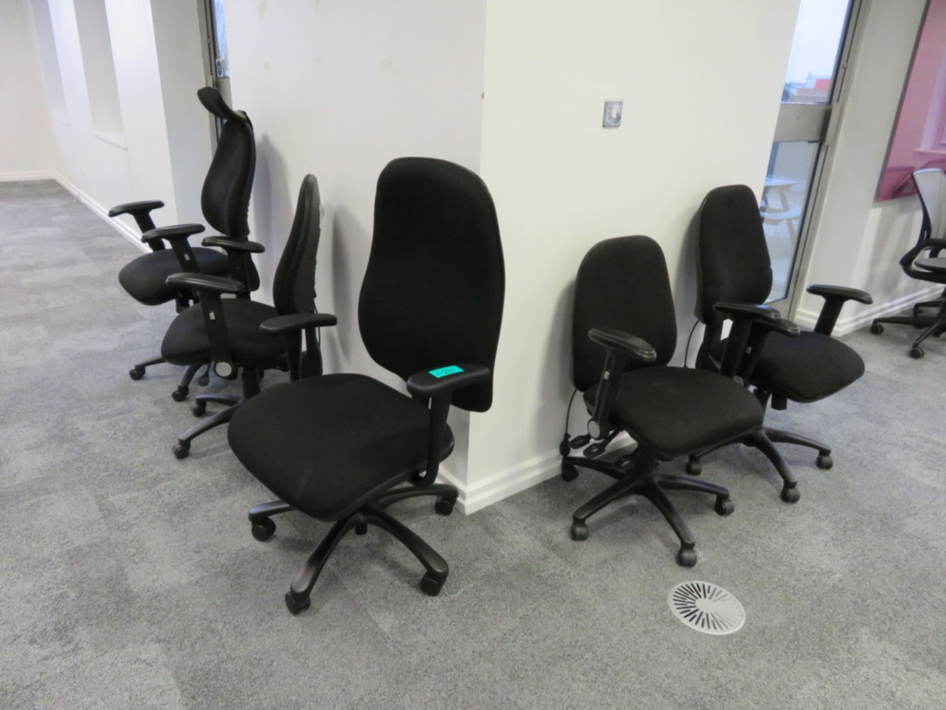 5x Adjustable Office Chairs. Varying Condition.