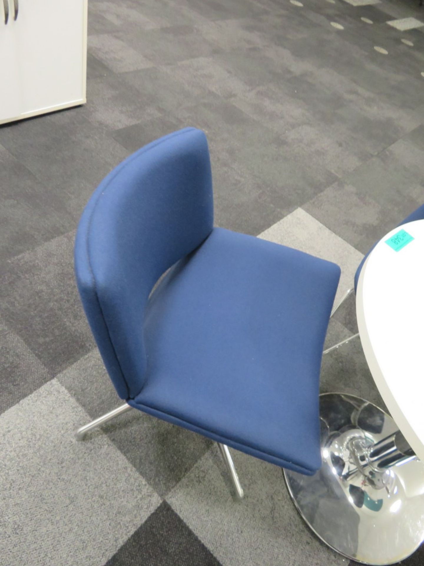 Casual Meeting Table & 3 Chairs. - Image 2 of 3