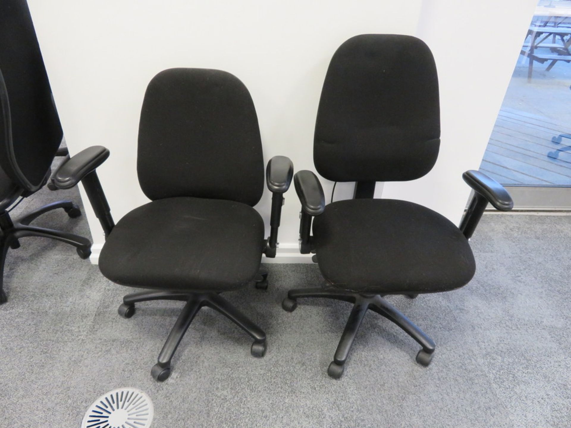 5x Adjustable Office Chairs. Varying Condition. - Image 3 of 5