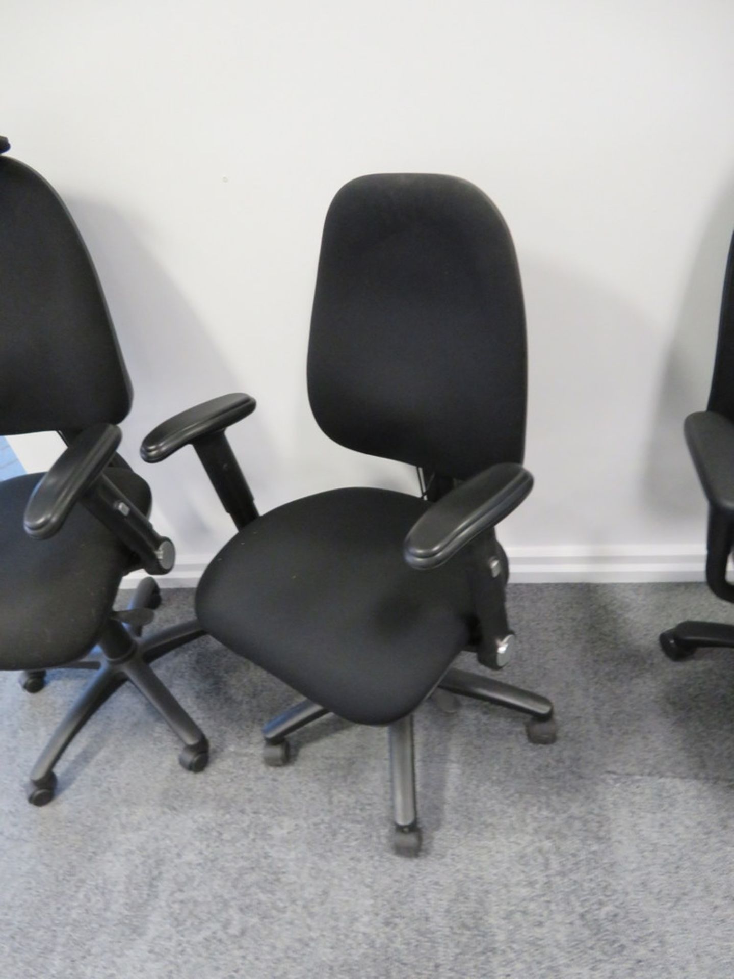 5x Adjustable Office Chairs. Varying Condition. - Image 4 of 5