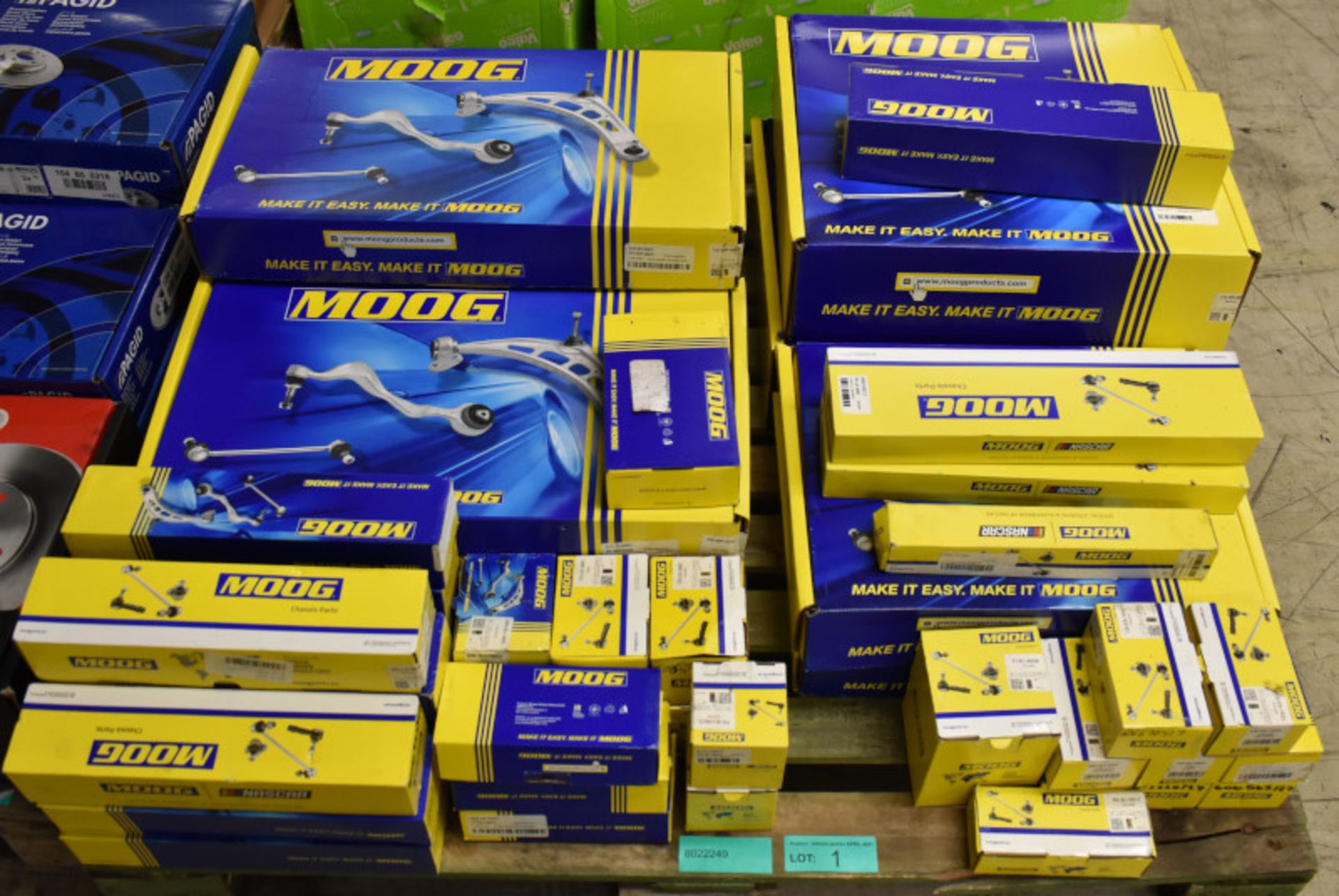 Various Moog Vehicle Spares - axial rods, chassis parts, ball joints, stabiliser links and more