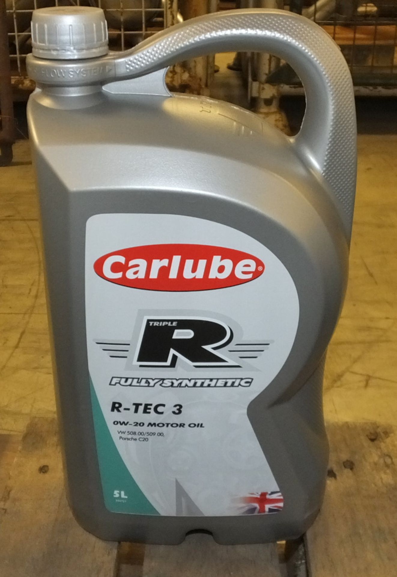 1x Carlube Triple R Semi Synthetic R-Tec 31 oil - 10W-40, 1x Fully Synthetic R-Tec 7 - 0W-30 & more - Image 3 of 3
