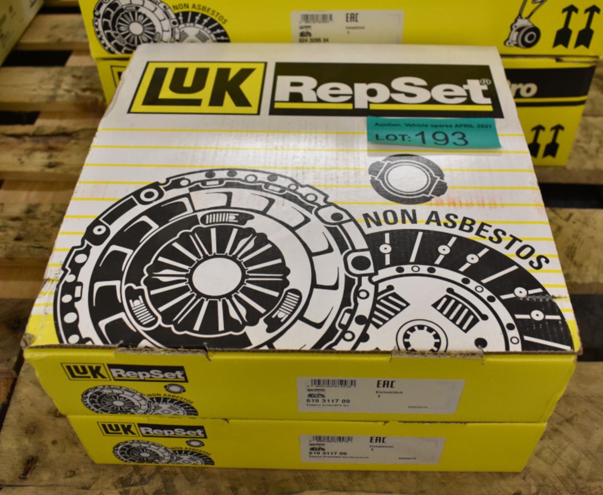 2x LUK Repset Clutch Kits - please see pictures for examples of make and model numbers