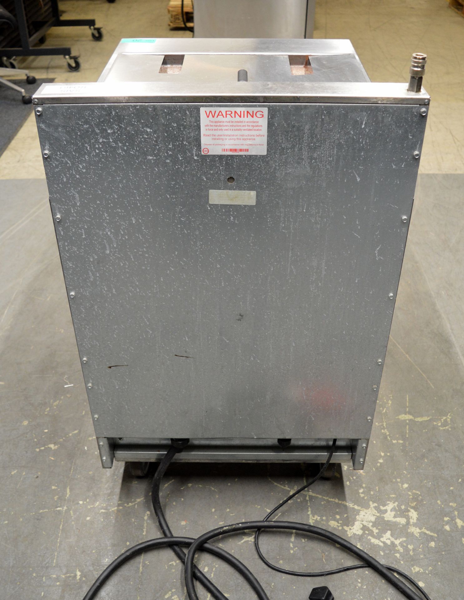 Lincat Opus 800 Electric Free-Standing Single Tank Fryer, 3 phase electric - Image 7 of 9