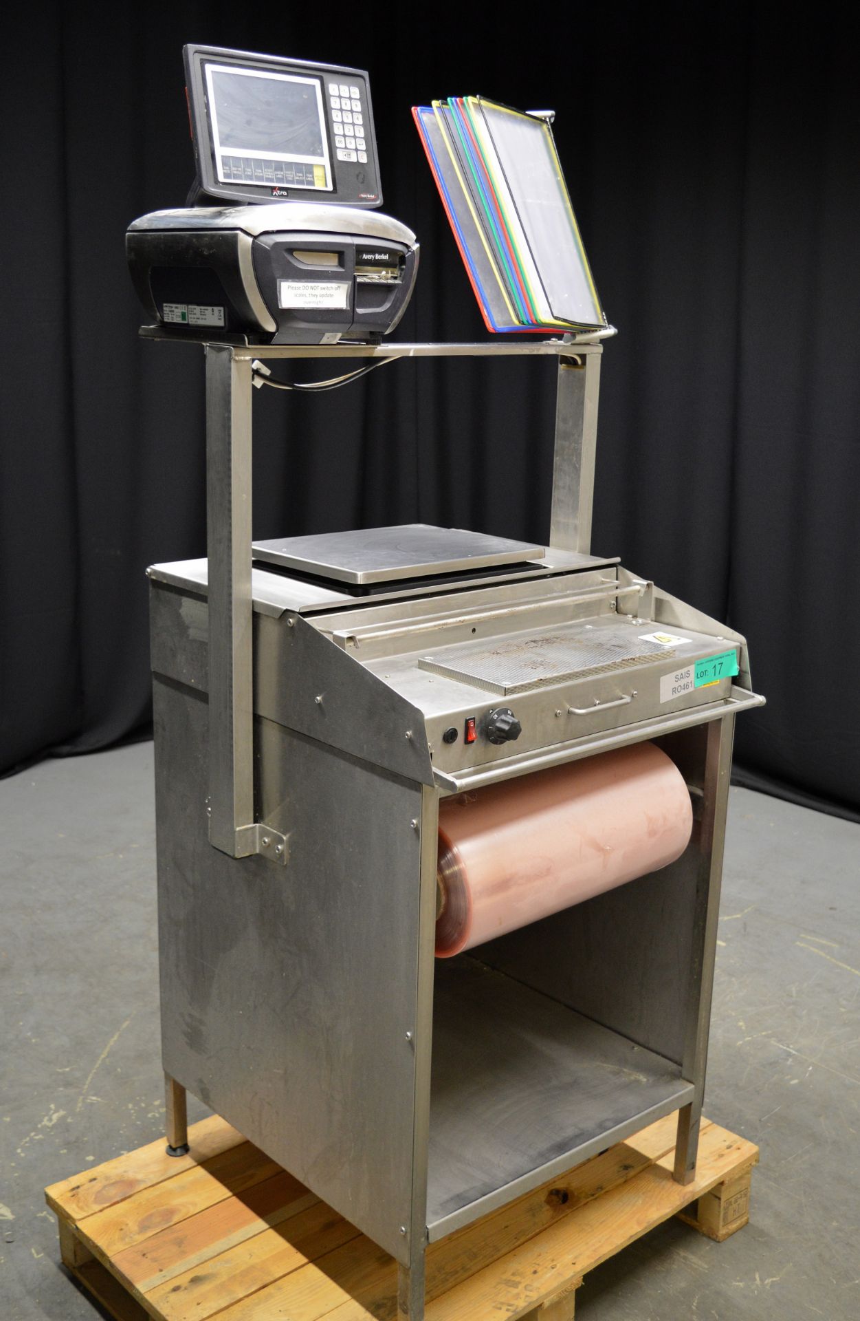 Avery Berkel WWS3 Label and Receipt Printing Scales with Shrink Wrapping Machine - Image 2 of 8