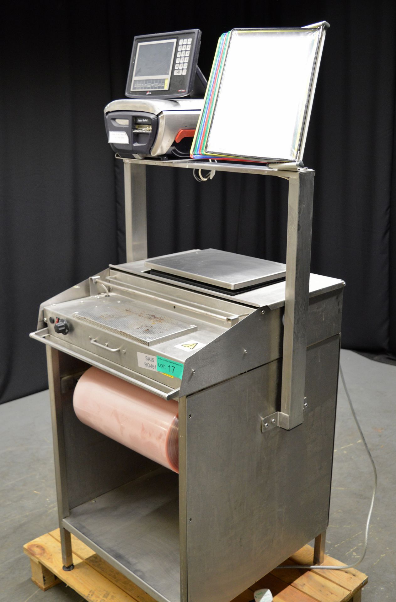 Avery Berkel WWS3 Label and Receipt Printing Scales with Shrink Wrapping Machine - Image 3 of 8