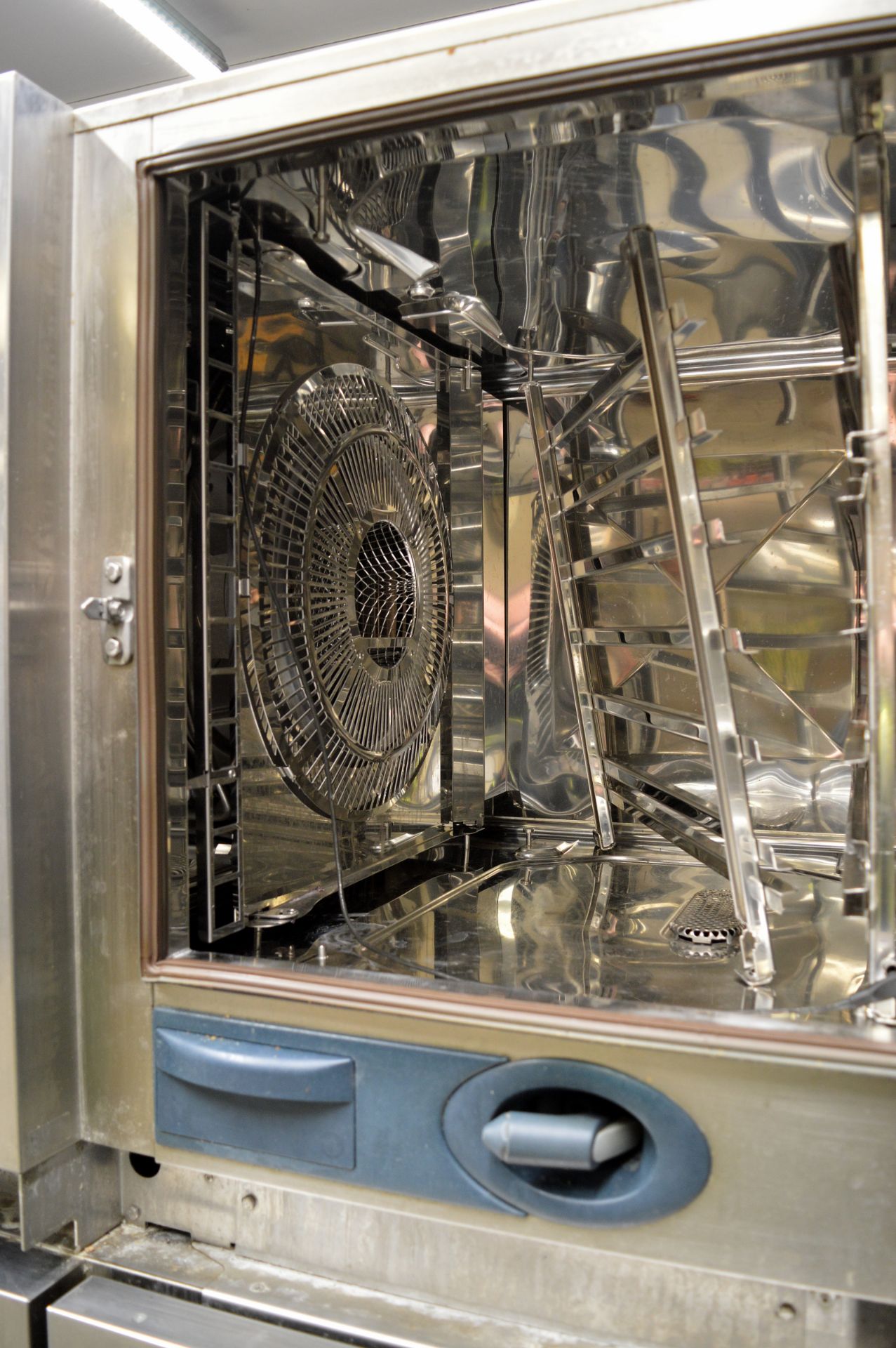Rational Combi Stacker Oven- SCCWE61 6 grid combi oven and SCCWE101 10 grid combi oven - Image 3 of 19